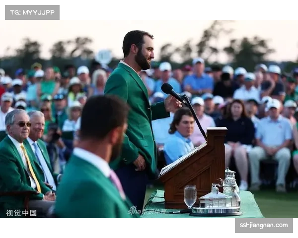 高尔夫美国大师赛：舍夫勒最后一洞抓鸟，以一杆优势赢得个人第三件绿夹克